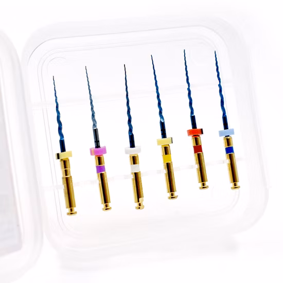 치과재료로 만든 근관파일